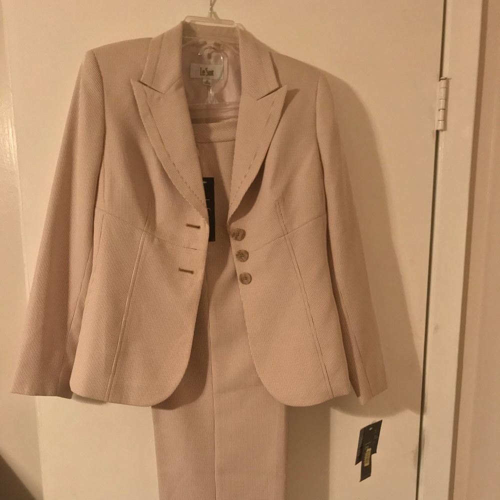 Great career suit!